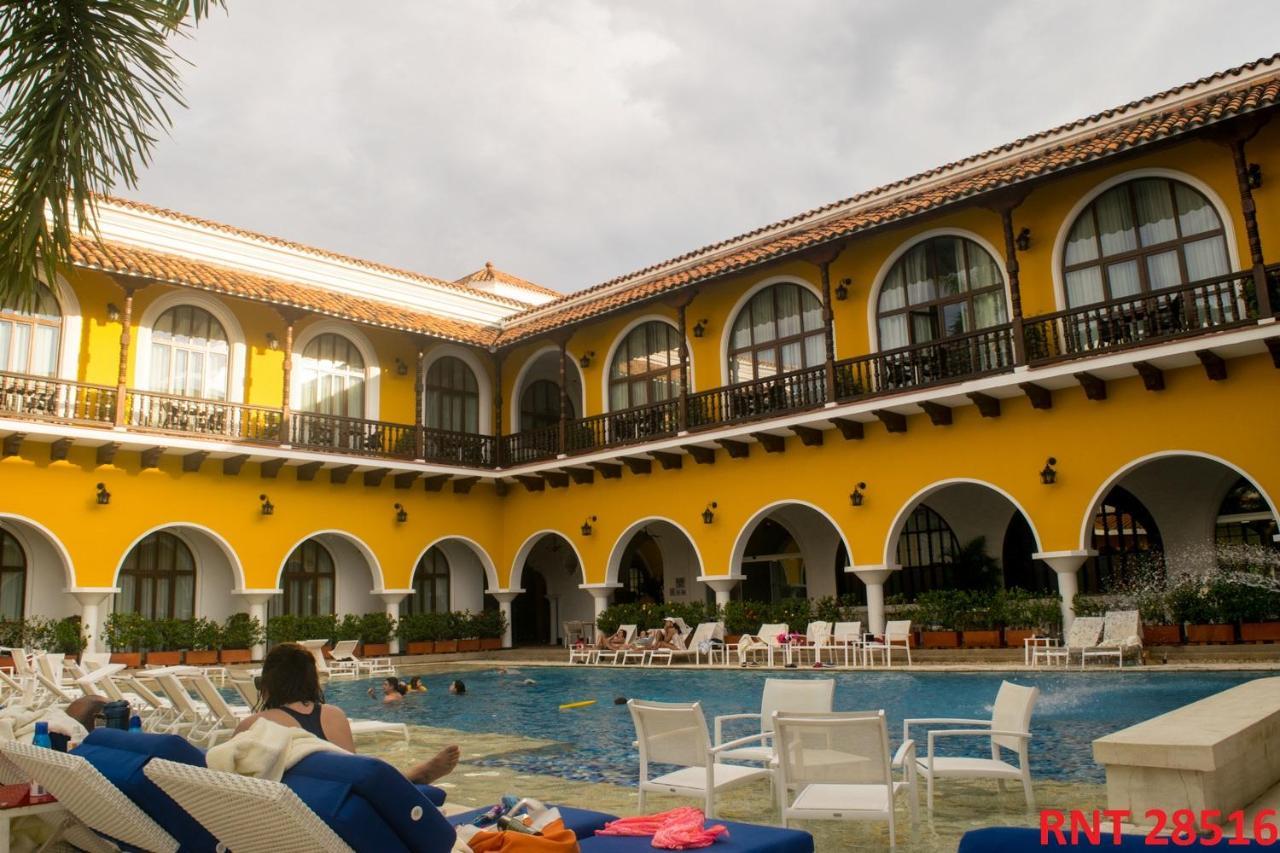 Hotel Union Girardot Bagian luar foto